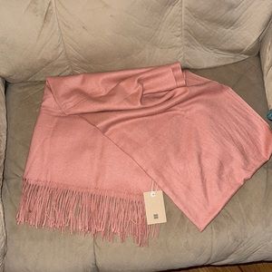 NWT soft scarf